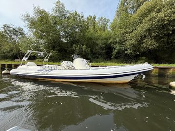 2007 Cobra Ribs 8.6m Nautique