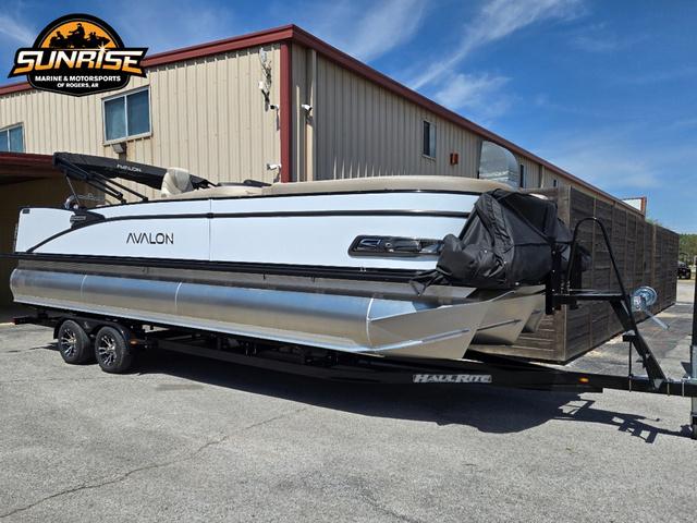 2025 Avalon '25 Catalina Versatile Rear Lounger