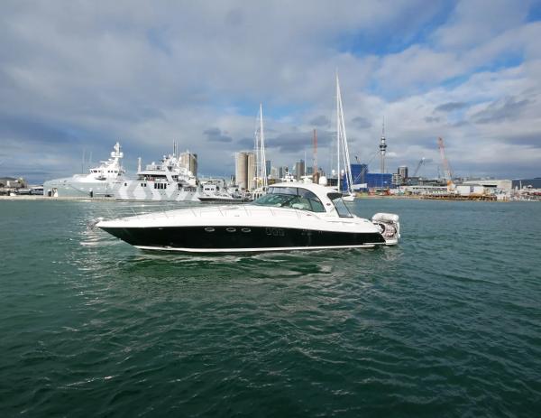 2005 Sea Ray Sundancer 52