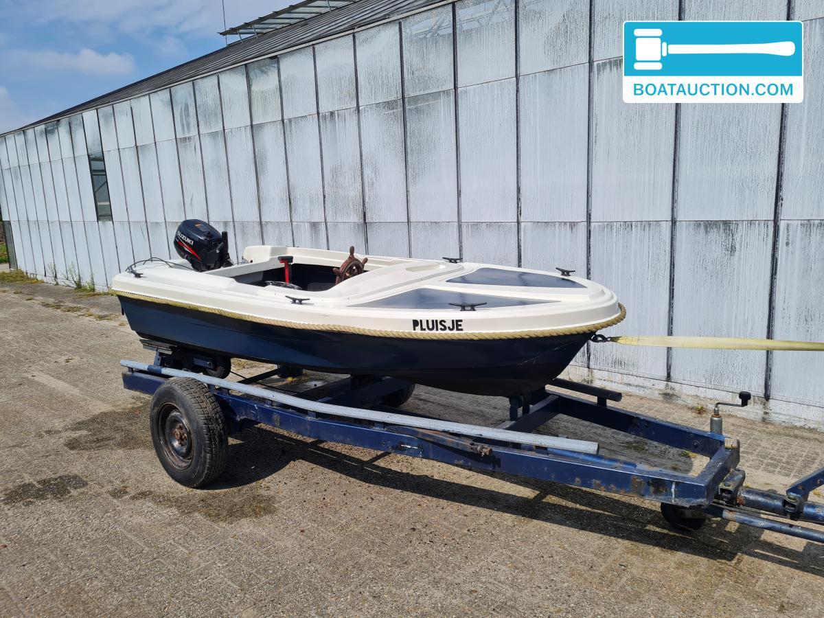 1900 Speedboat 330