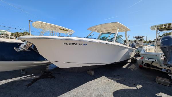 2022 Sailfish 276 DC