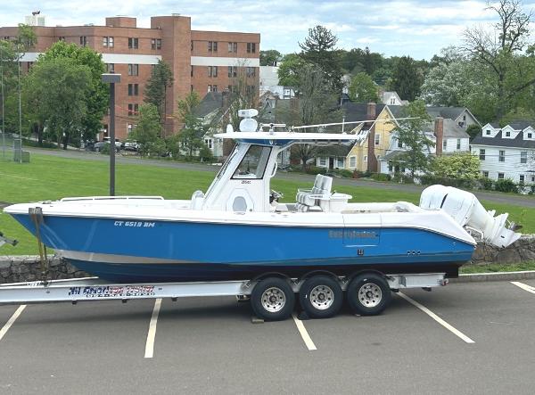 2015 Everglades 295 Center Console