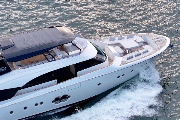 2019 Monte Carlo Yachts MCY 86