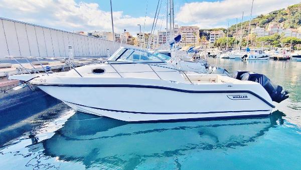 2010 Boston Whaler 255 Conquest