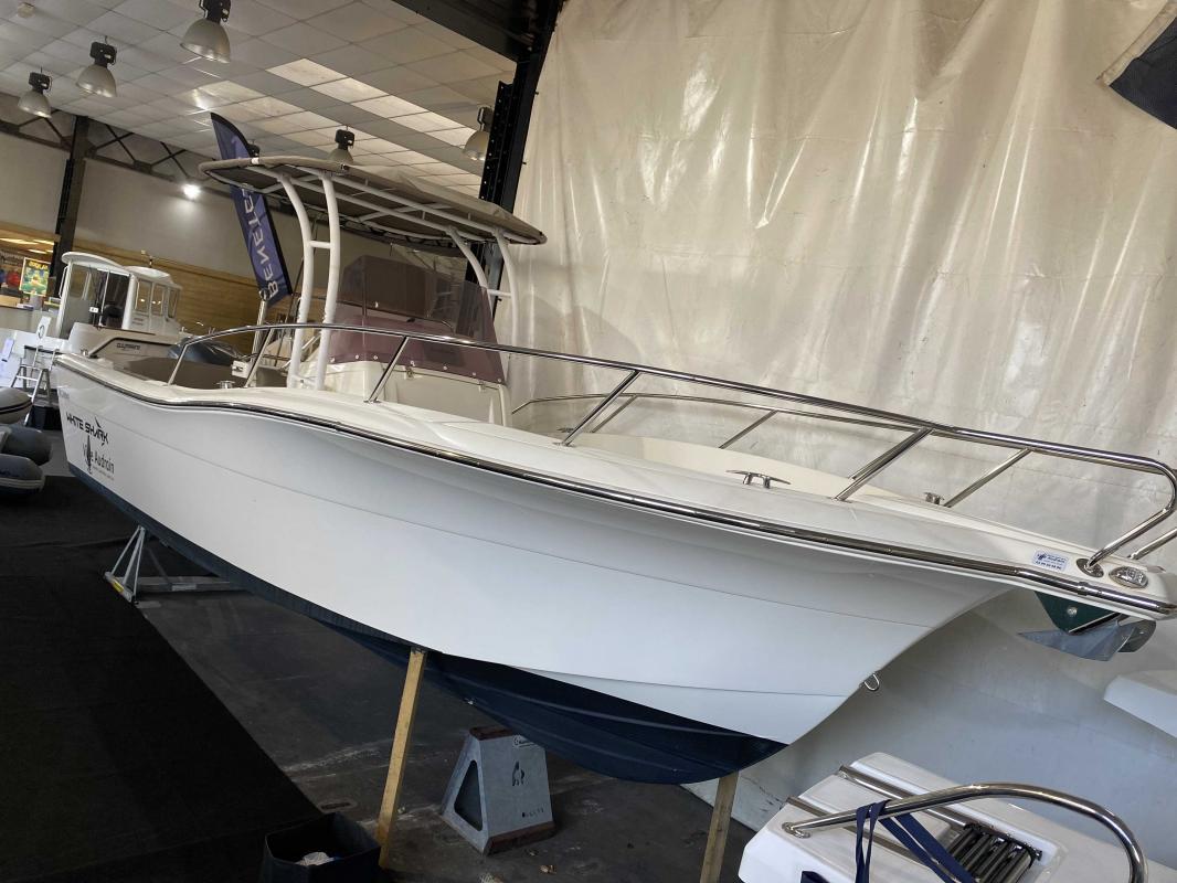 2022 White Shark 230 CC ORIGIN