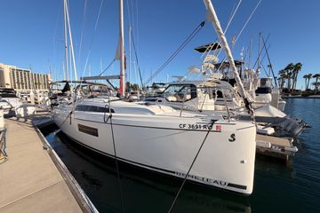 2020 Beneteau Oceanis 30.1
