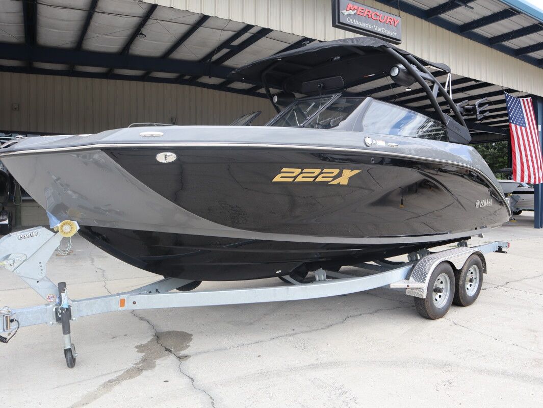Yamaha Boats 222XD