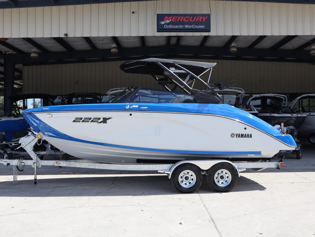 Yamaha Boats 222XD