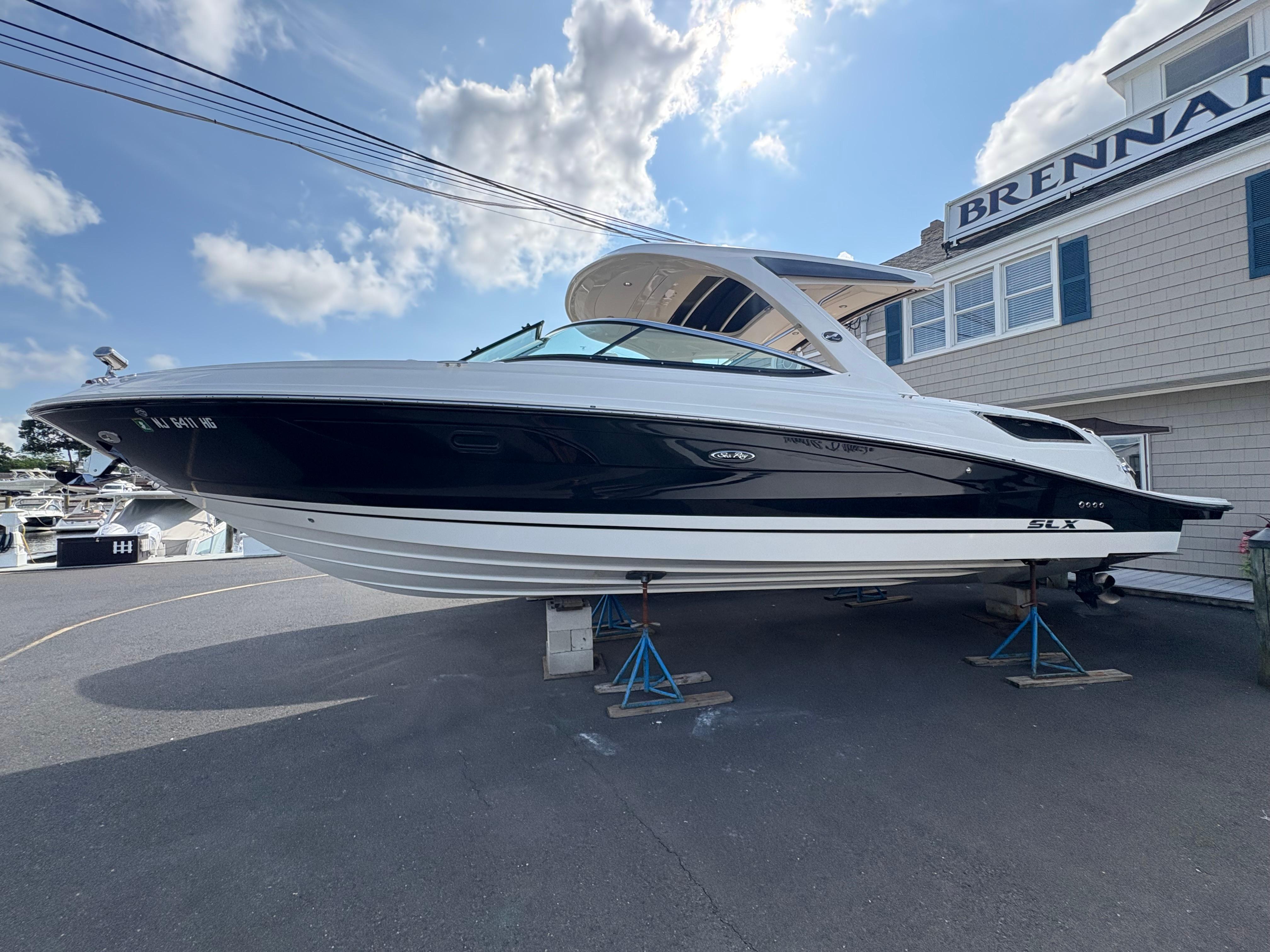 2015 Sea Ray 350 SLX