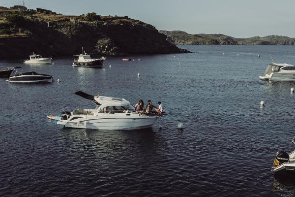Beneteau Antares 8