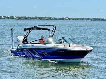 2019 Monterey M-45