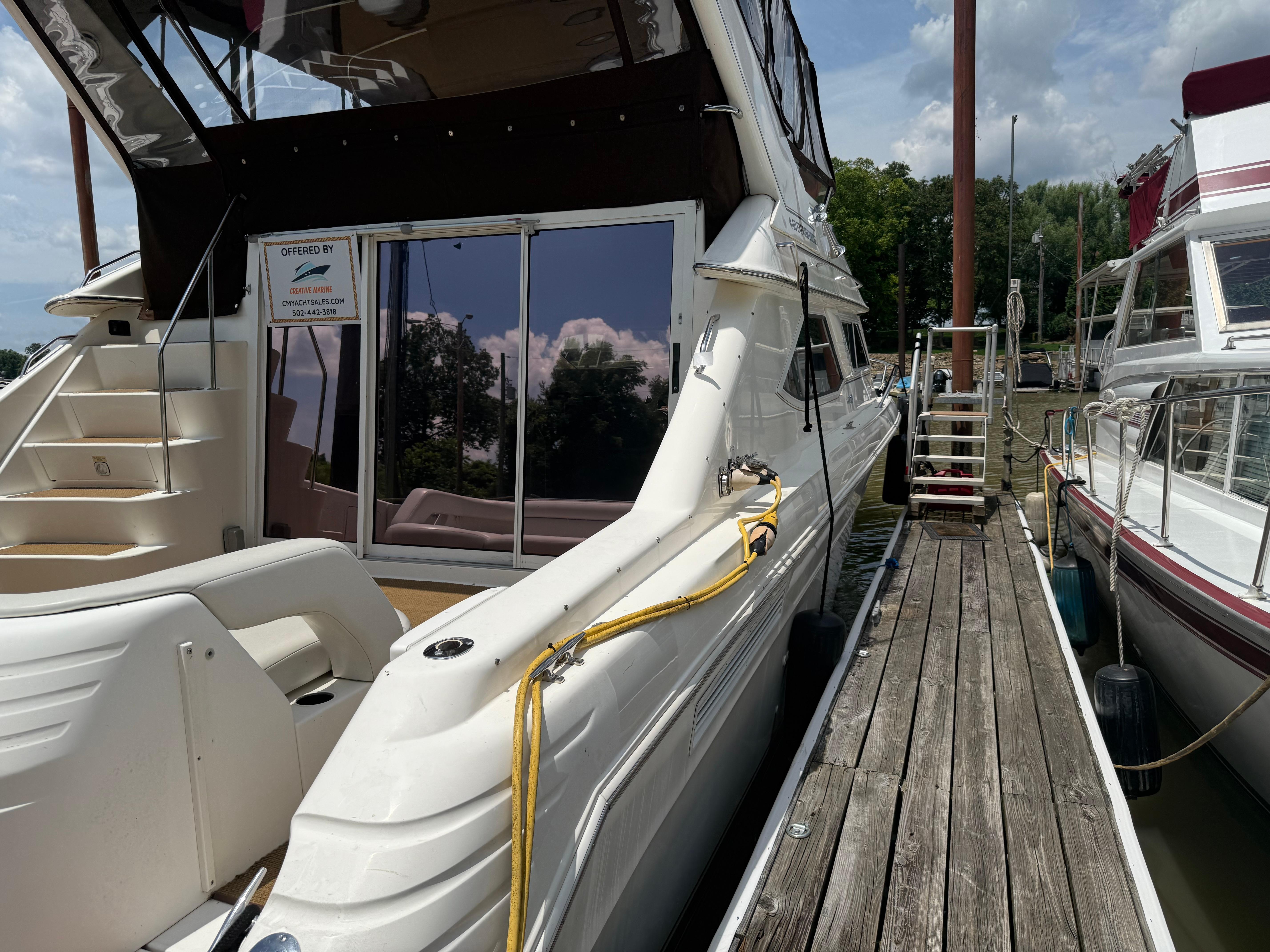 1997 Sea Ray Express Cruiser
