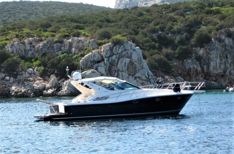 2000 Uniesse 42 Open