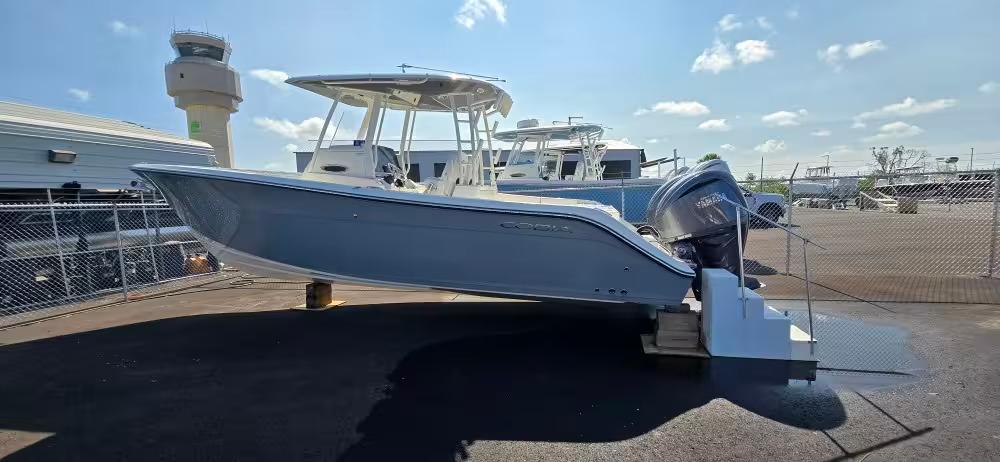 Cobia 301 CC