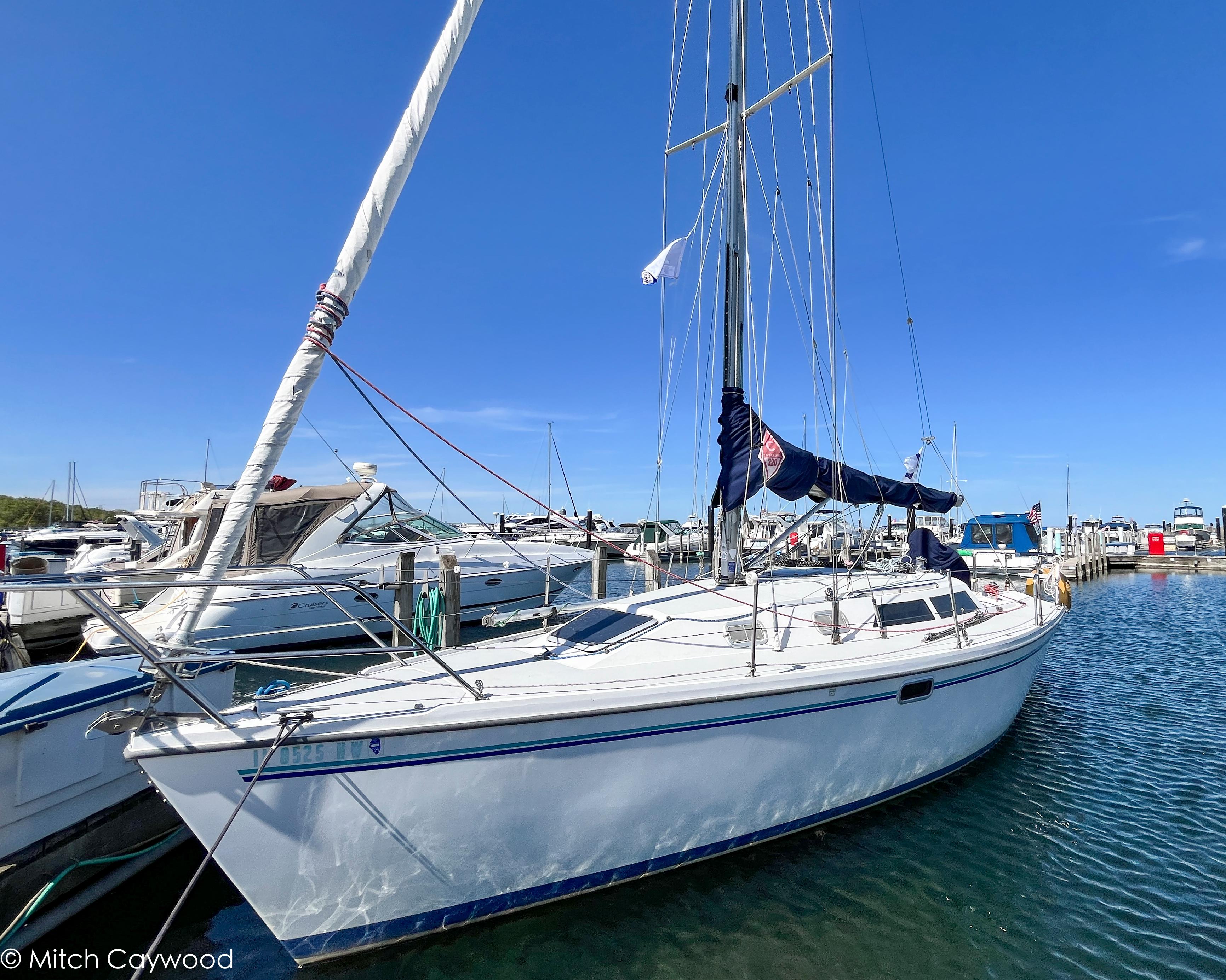 Catalina 320