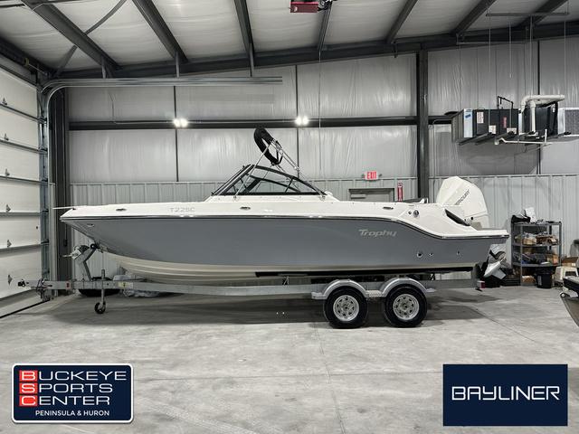 2025 Bayliner T22SC