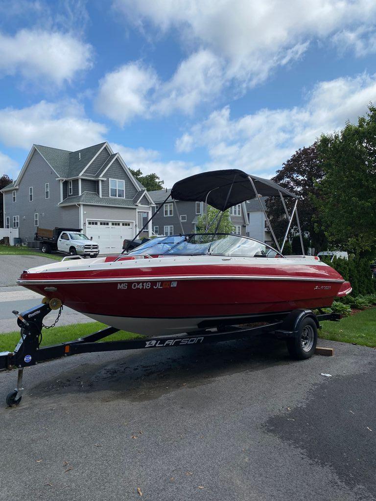 2018 Larson LX
