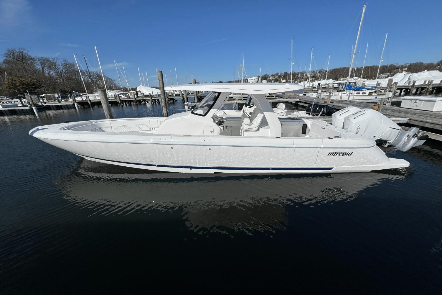 2025 Intrepid 345 Nomad SE
