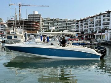 2009 Boston Whaler 320 Outrage Cuddy Cabin