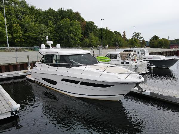 Regal 38 Grande Coupe