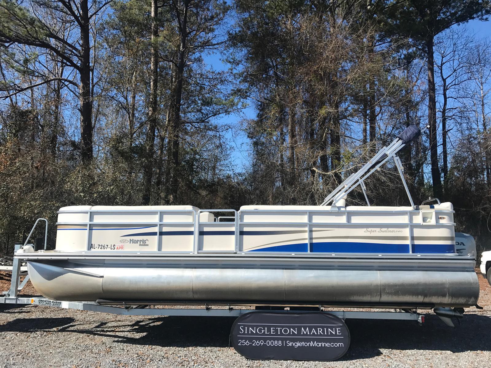 Used Harris Sunliner 240 pontoon boats for sale
