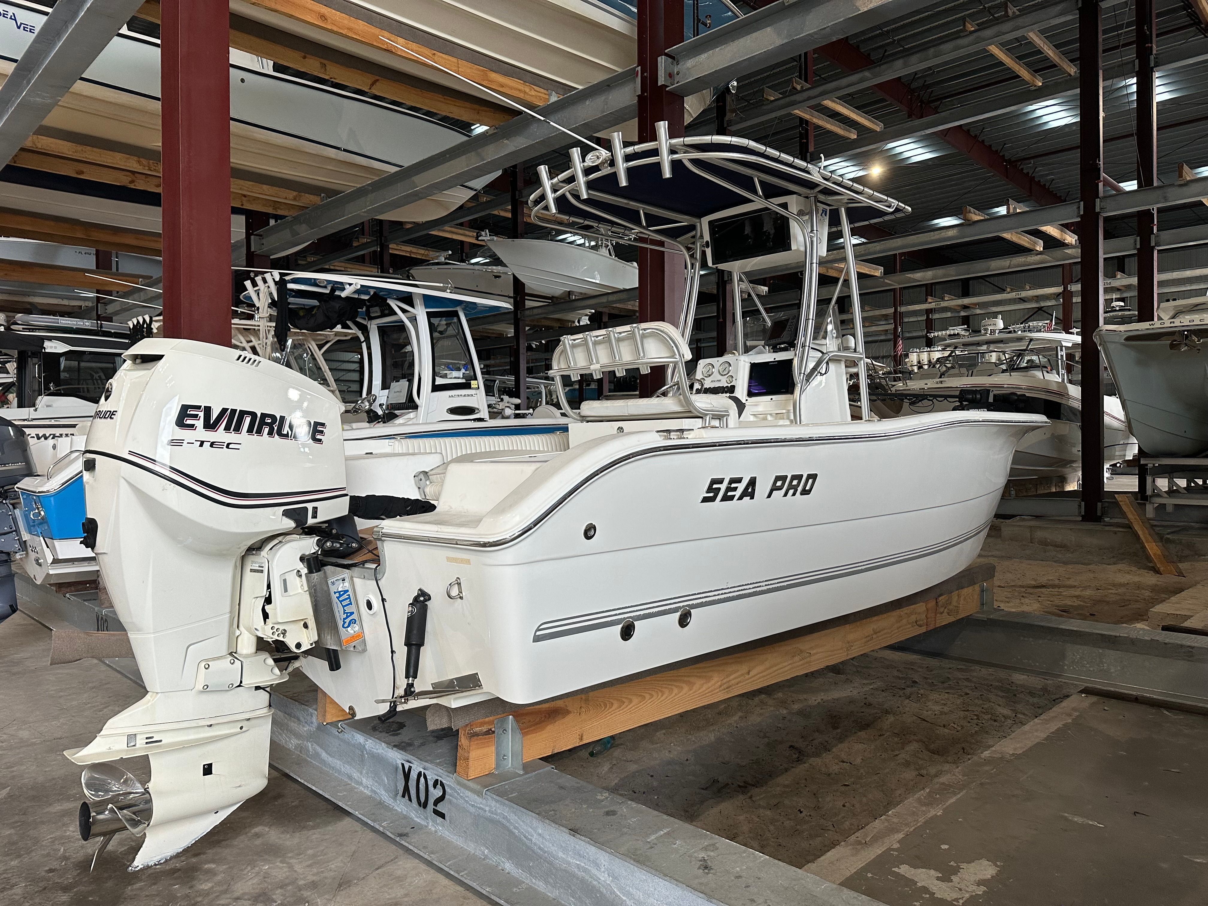 2005 Sea Pro 220 Center Console