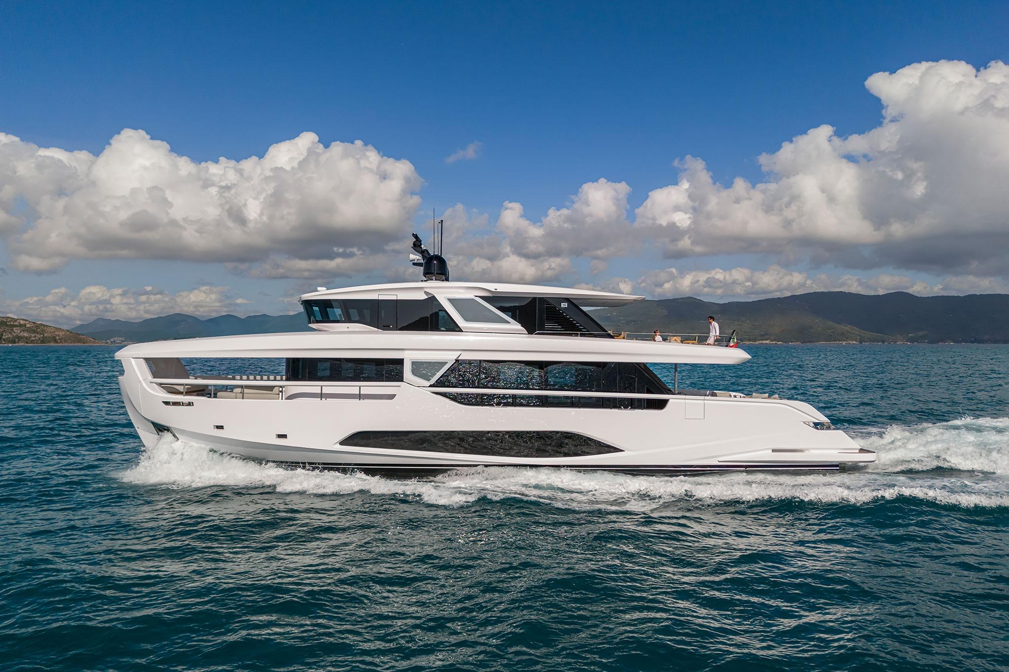 2023 Ferretti Yachts INFYNITO 90