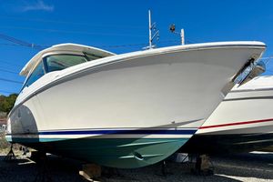 Tiara Yachts 34 LX 2021 TIARA YACHTS 34 LX - Image 1