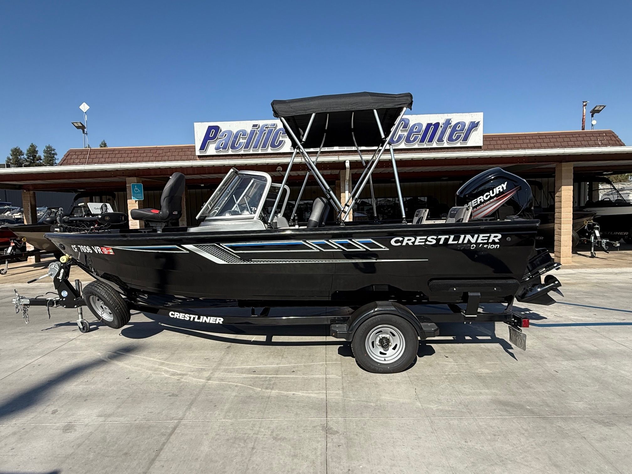 2018 Crestliner 1700 Vision w/ 115HP Mercury!
