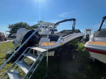 2025 Bayliner VR5 Bowrider OB