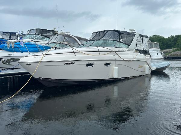 Rinker Fiesta Vee 270