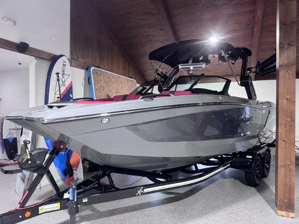 2025 MasterCraft X24