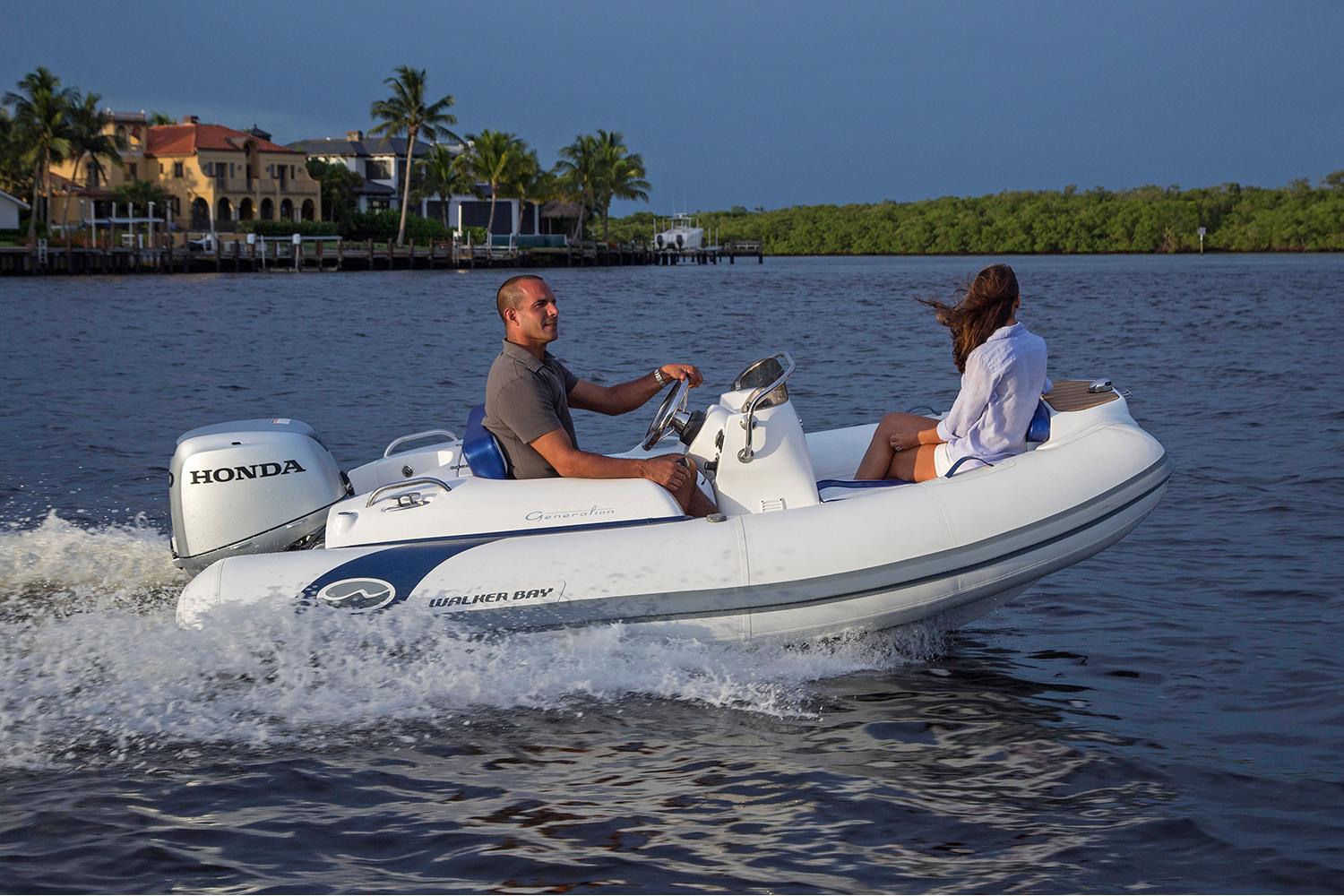 Walker Bay Boat image