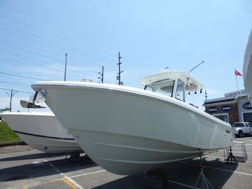 2026 Everglades 315 Center Console