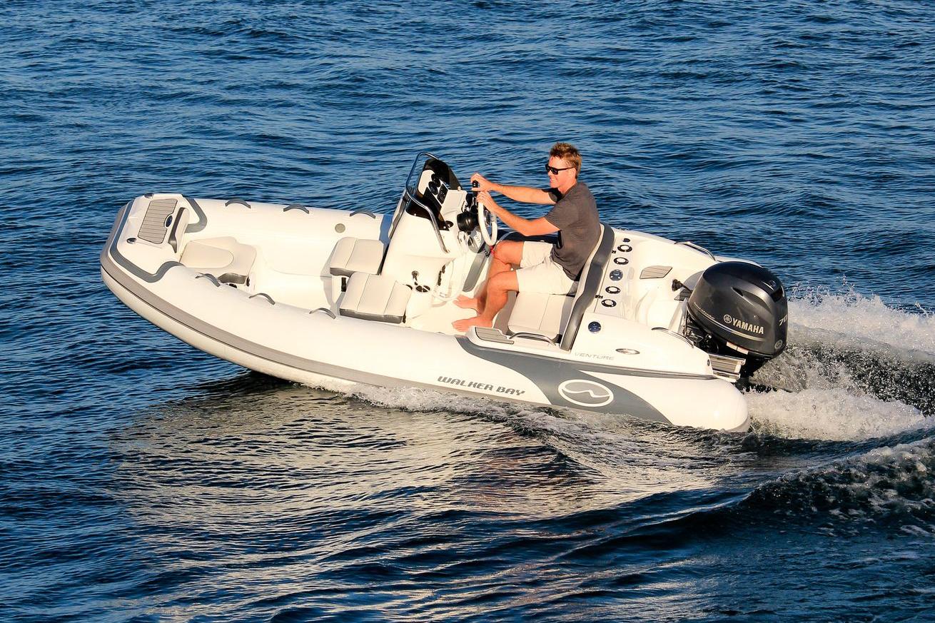 Walker Bay Boat image