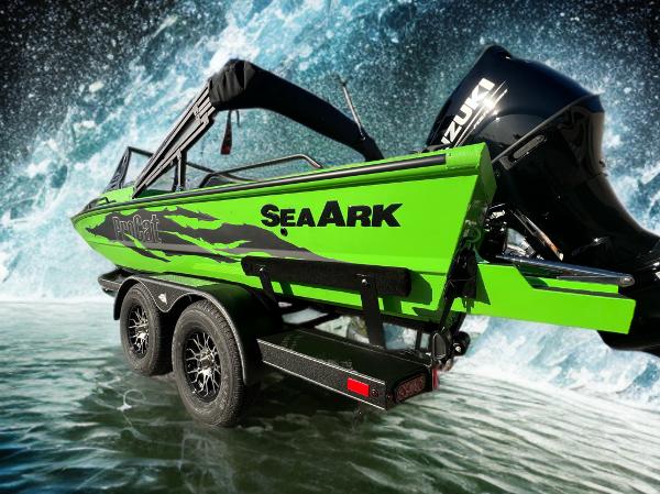 2025 SeaArk ProCat 200