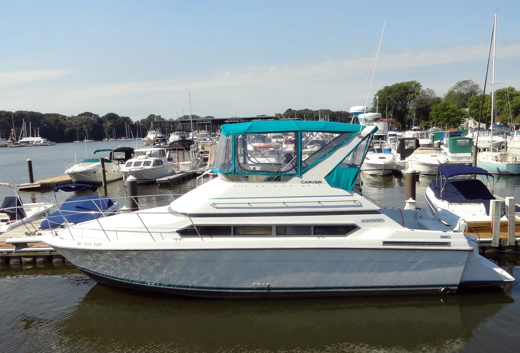 1994 Carver 380 Santego