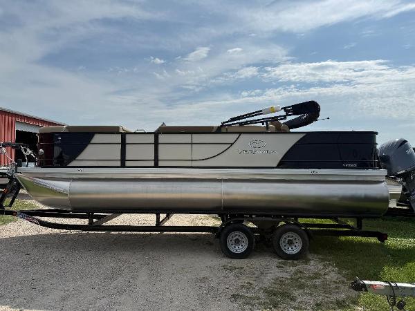 2025 Veranda Fish VF22F2