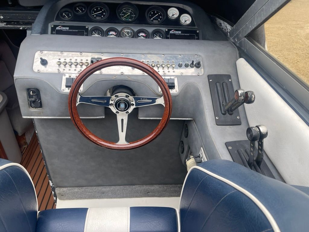 1980 Sea Ray Pachanga 27