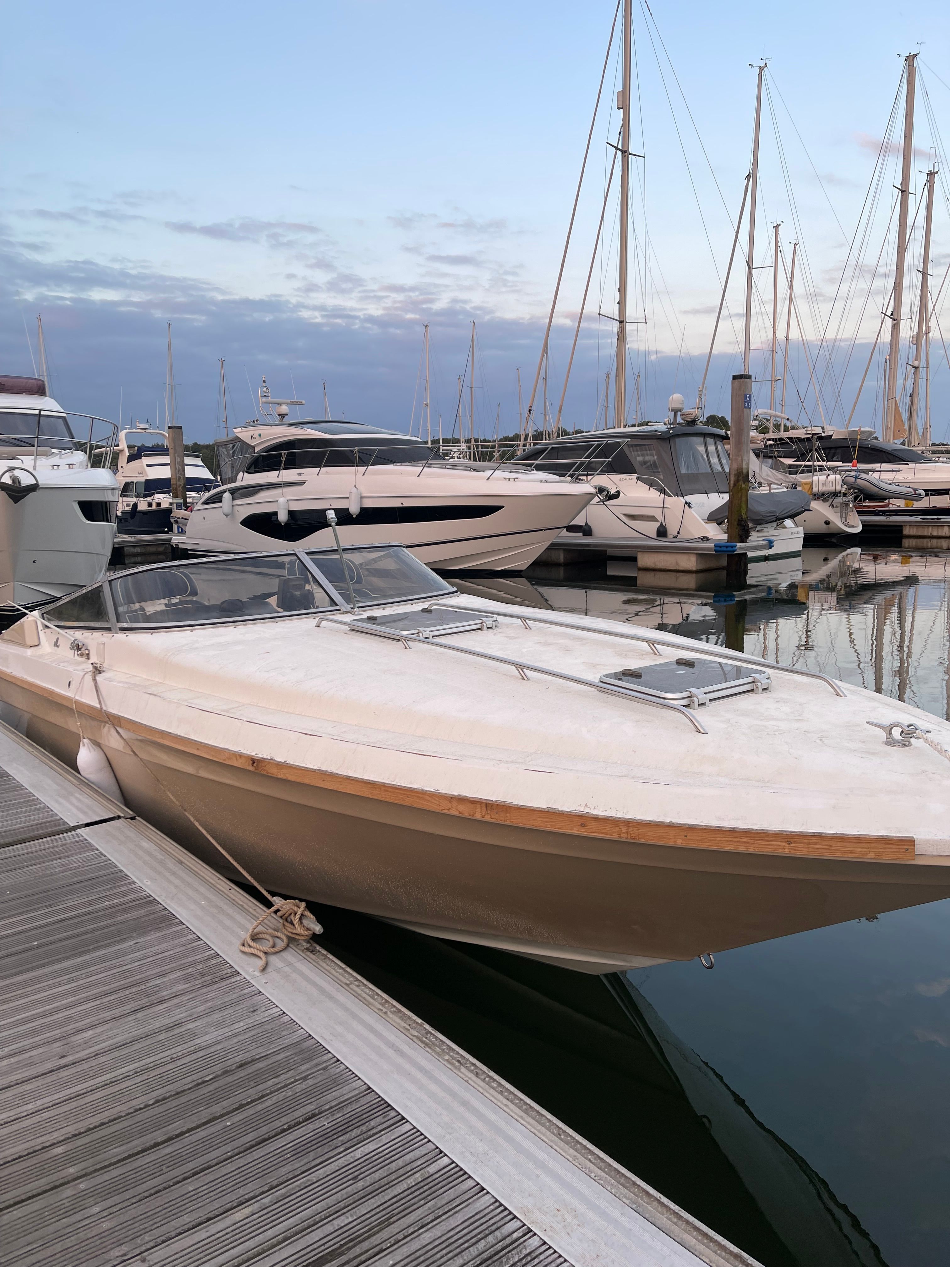 1980 Sea Ray Pachanga 27