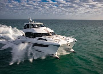 2025 Aquila 70 Luxury