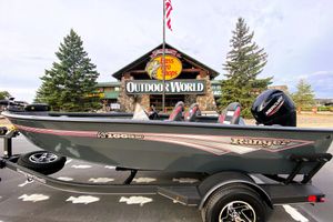 Ranger VS1665SC 2025 Ranger VS1665SC boat displayed outside Outdoor World store.