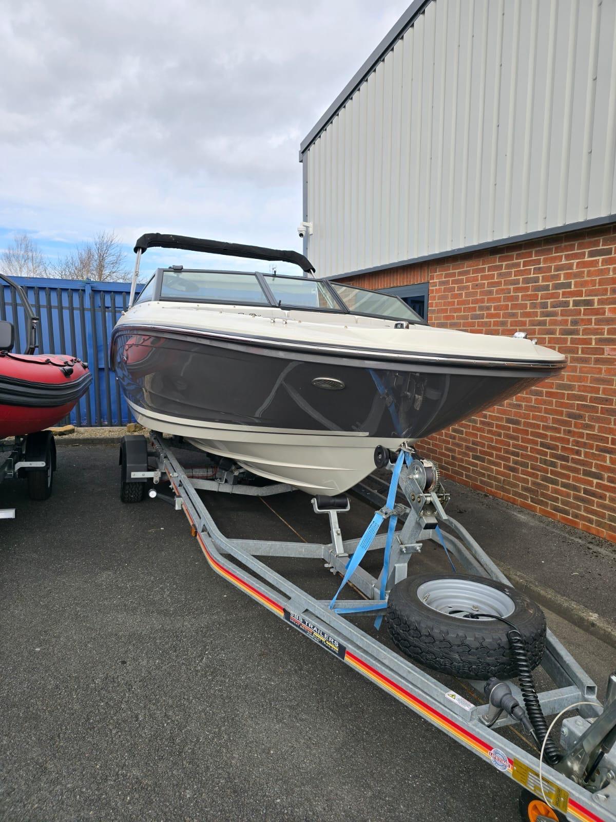 2023 Sea Ray 190SPX