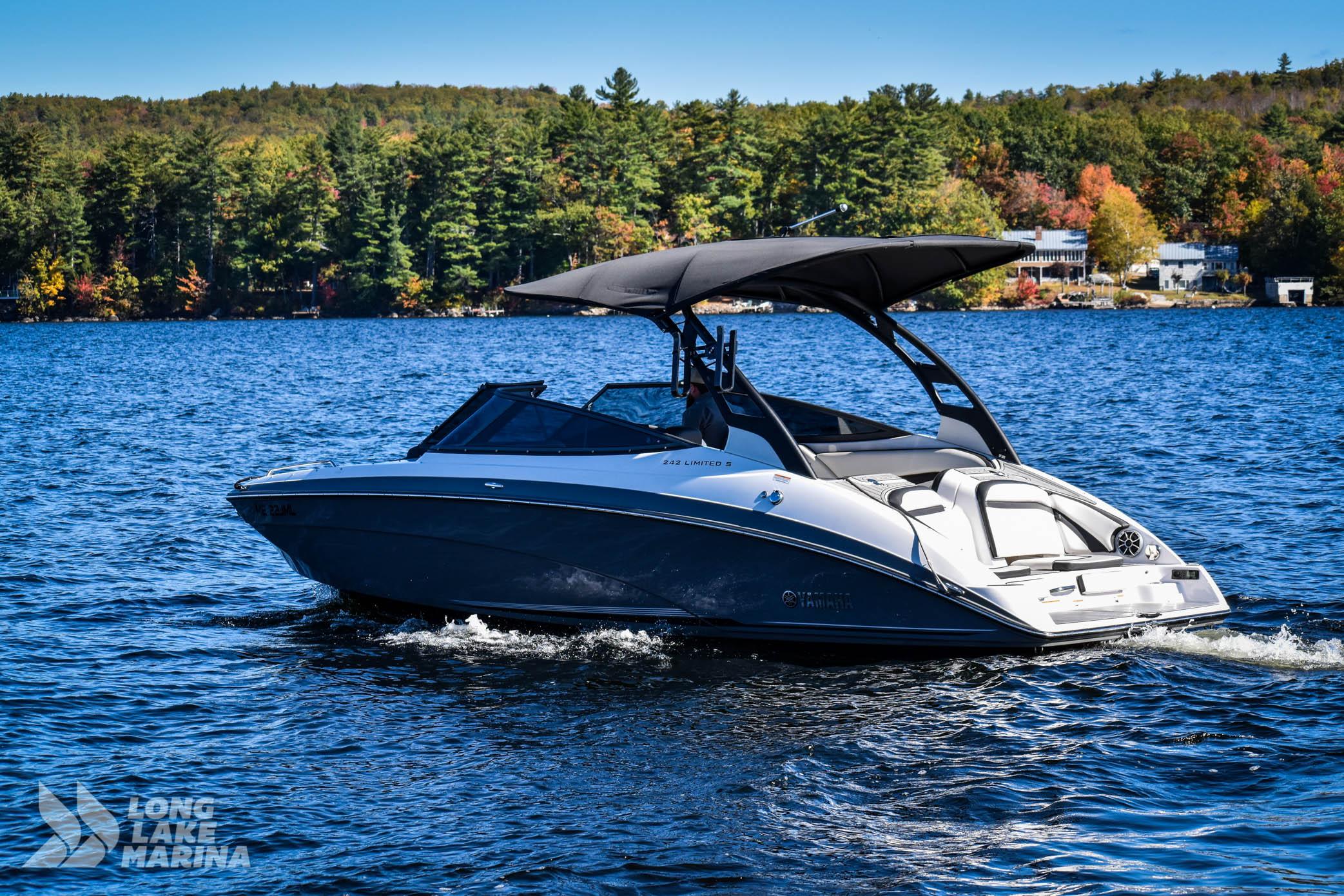 2019 Yamaha Boats 242 Limited S E-Series