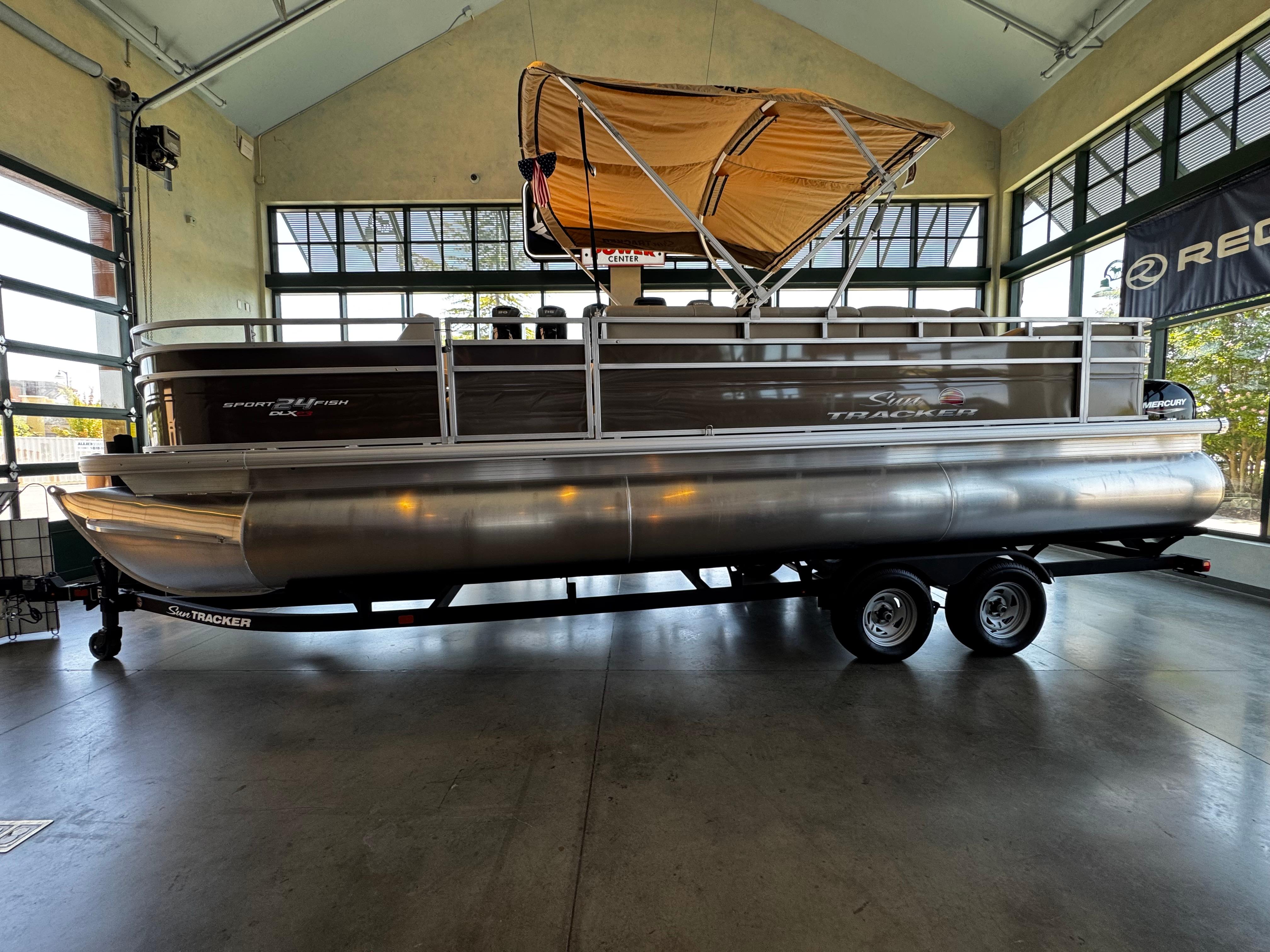 2025 Sun Tracker Sportfish 24 XP3