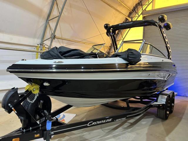 2024 Crownline 240 SS SURF