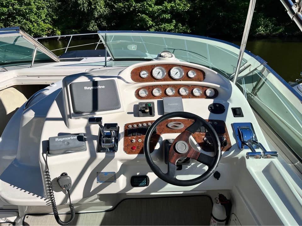 2000 Silverton 360 Express