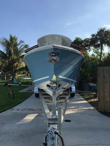 2023 Cobia 262 Center Console