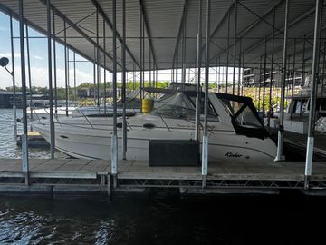 2000 Rinker 340 Fiesta Vee