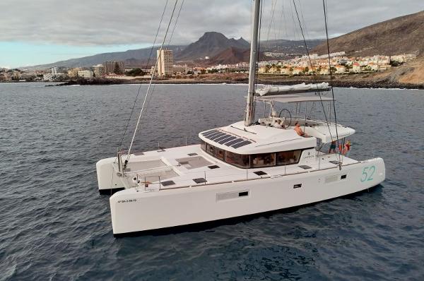 2015 Lagoon 52